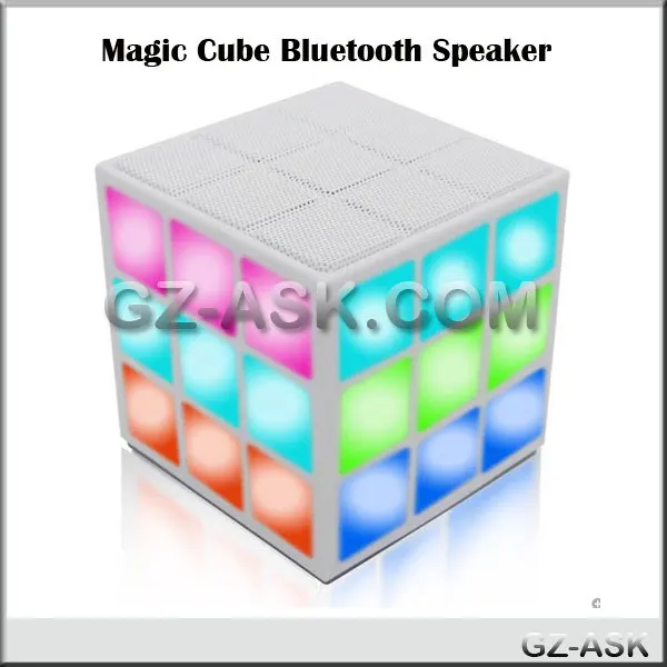 ポータブルミニスピーカーusb充電器付ledライト付魔法の立方体中国製スピーカーブルートゥース仕入れ・メーカー・工場