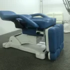 2018 New Arrival Classic European Style Leg Swivel Electric Beauty Bed Massage Bed Tattoo Chair With 2 Motors