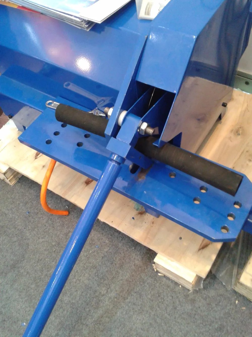 HOSE CUTTING MACHINE c52.jpg