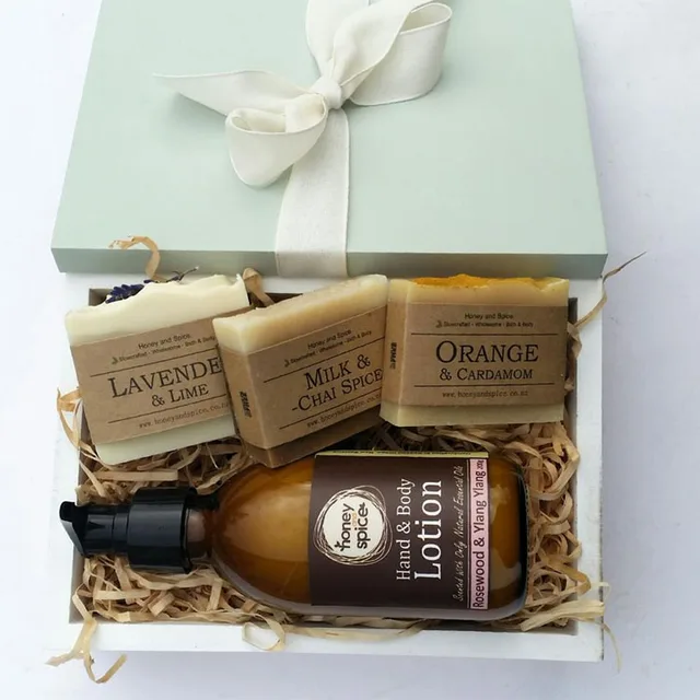 custom design handmade wedding/forest party gift paper box