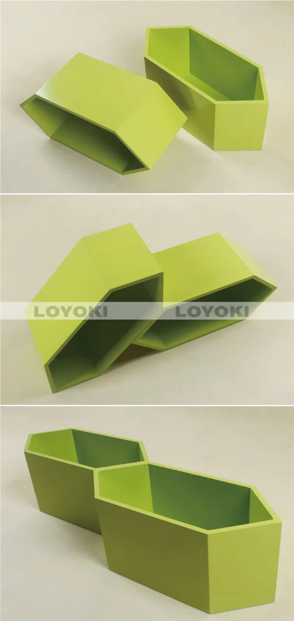 Custom design oem clear wall mounted cube shelf watch stand display