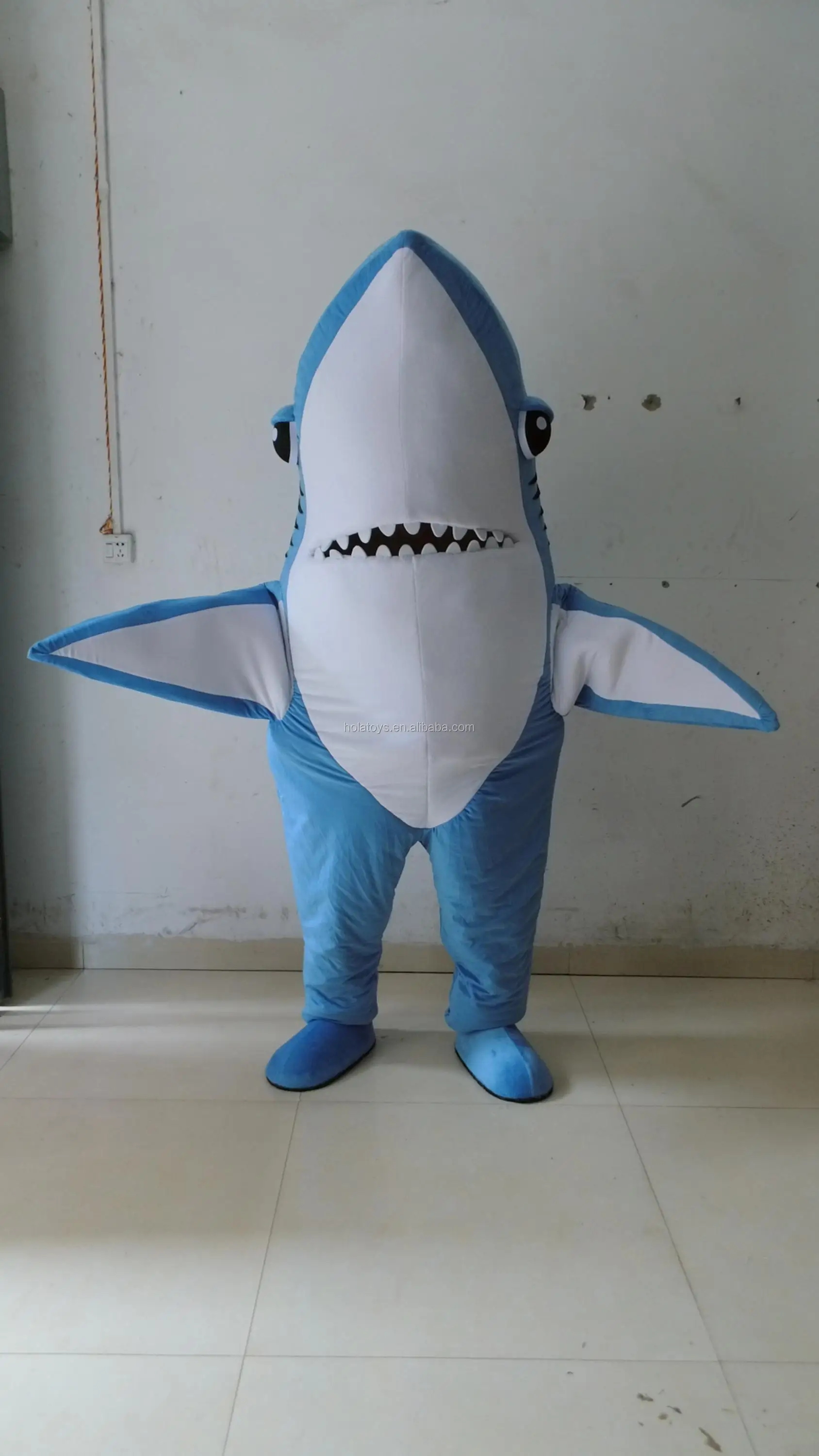 shark mascot csotume (2).JPG