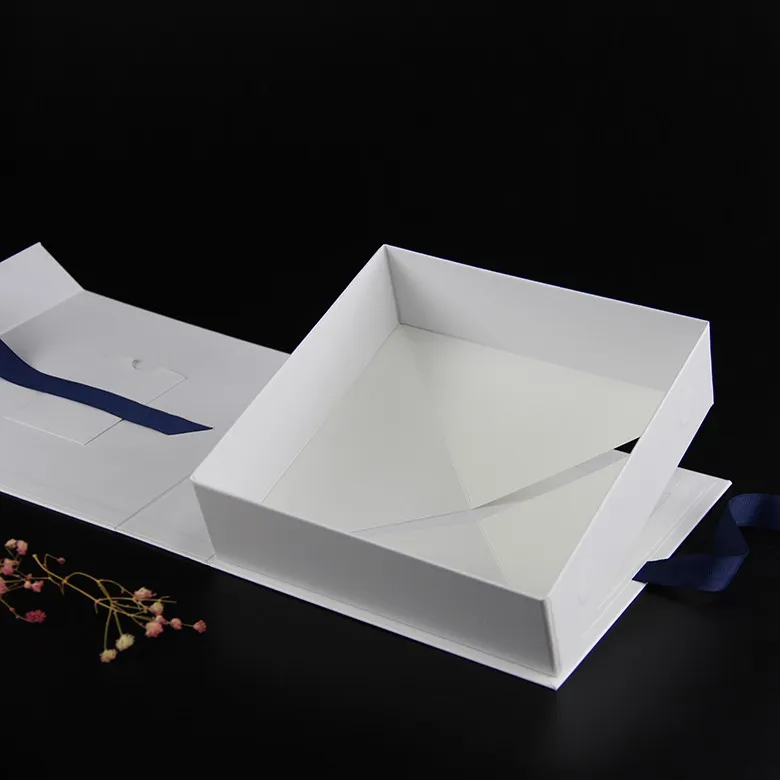 shoe gift box with ribbon material: kraft paper, cardboard,