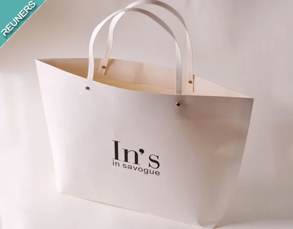 luxury custom color printed paper gift shopping retail bags with