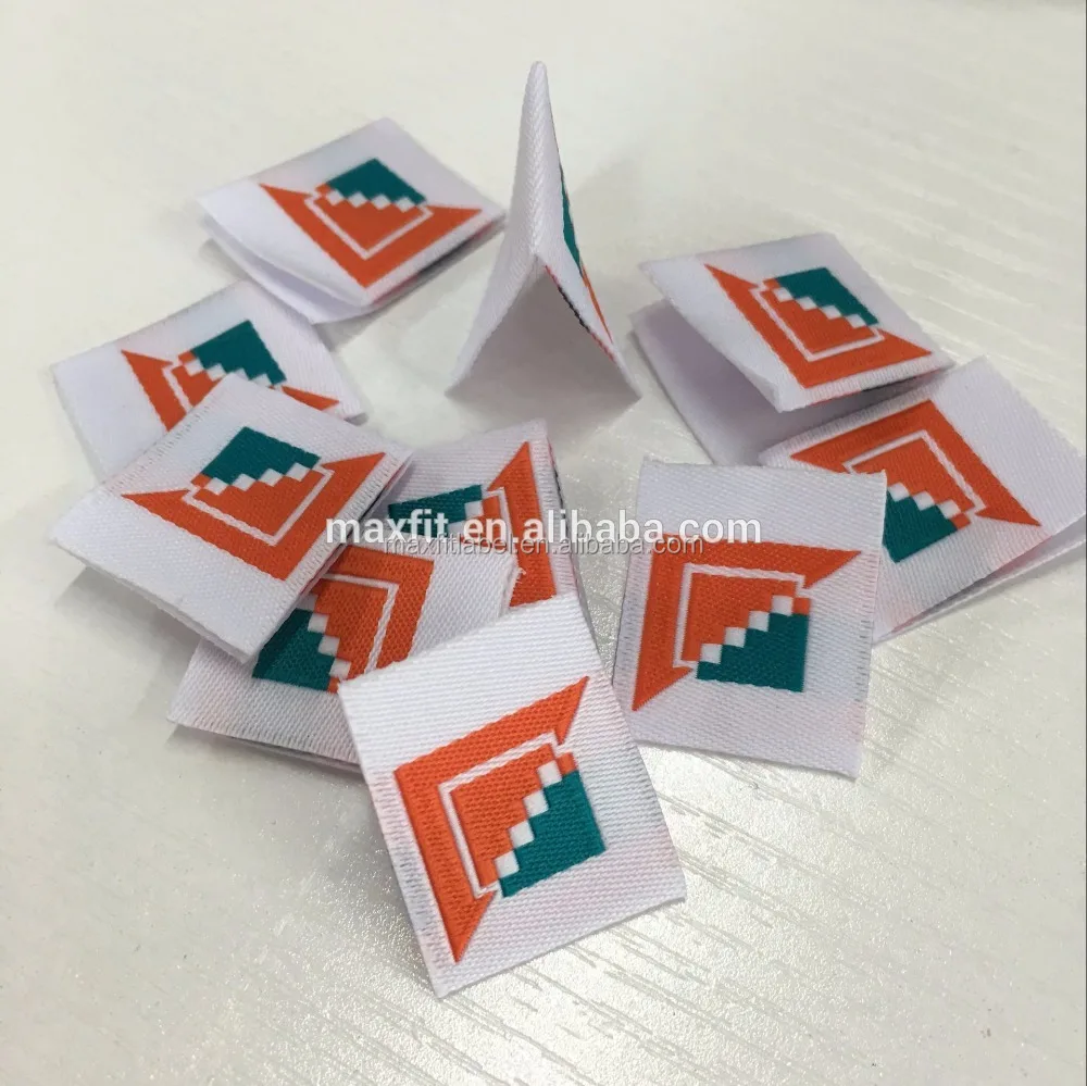 high-quality-center-fold-custom-damask-woven-label-3.jpg
