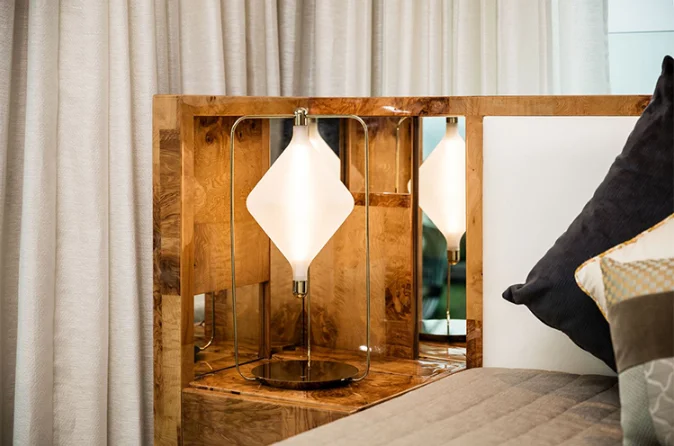 High quality indoor bedroom study home modern simple iron glass desk table lamp