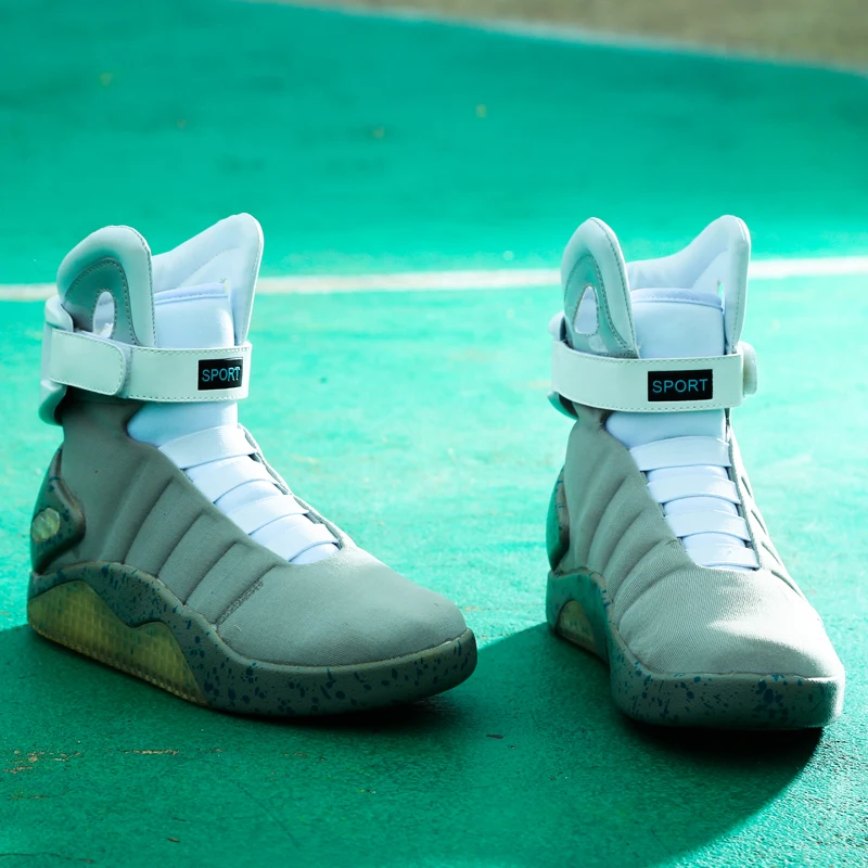 シャイニング2015熱い販売バスケットボールライト付きの靴ファッションスポーツの靴ランニングシューズ仕入れ・メーカー・工場