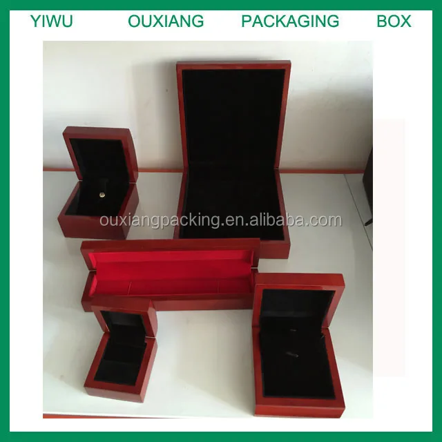rubber wood design luxury bracelet box  material    lacquer and