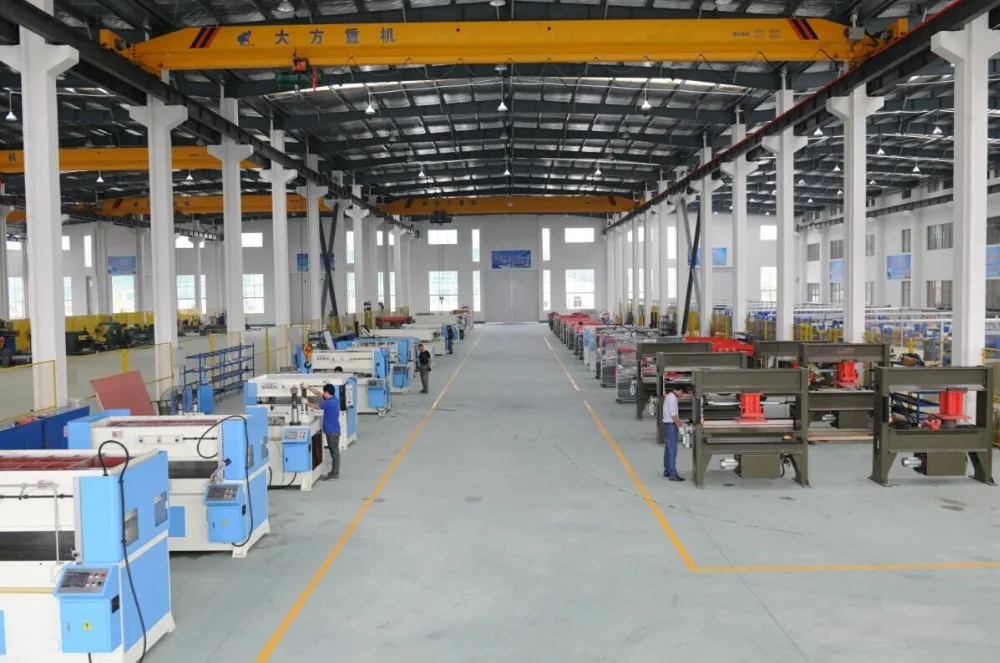 CNC Automatic feeding movable head leather cutting machine