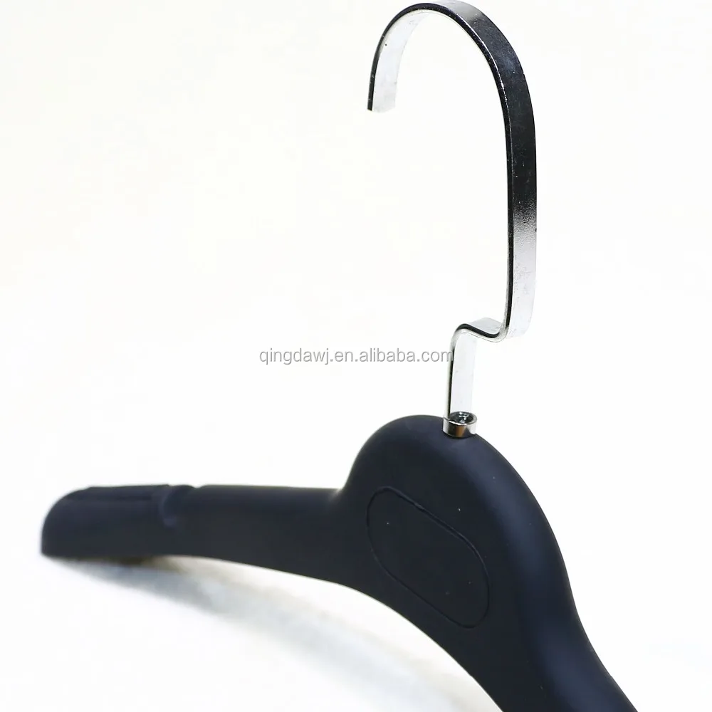 Wholesale China supplier plastic coat hanger with metal hook