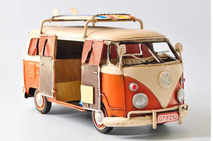 CLASSIC ANTIQUE HANDMADE BUS MODEL