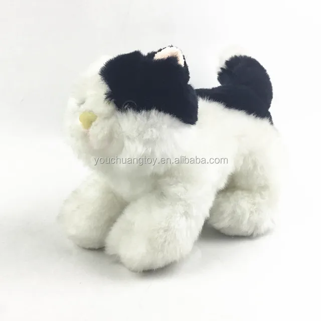 2018 white and black plush cat stuffed toy