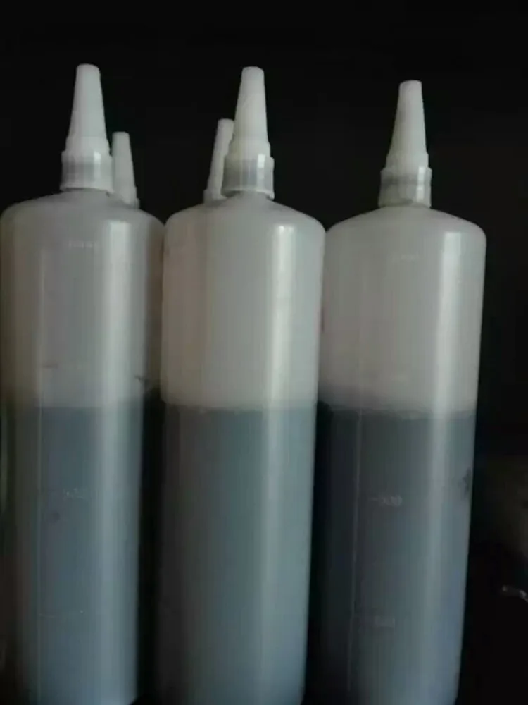 Eyelash Extension Glue (2).jpg