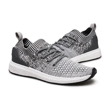 2017 Latest design adults fly knit fabric running sports shoe for men
