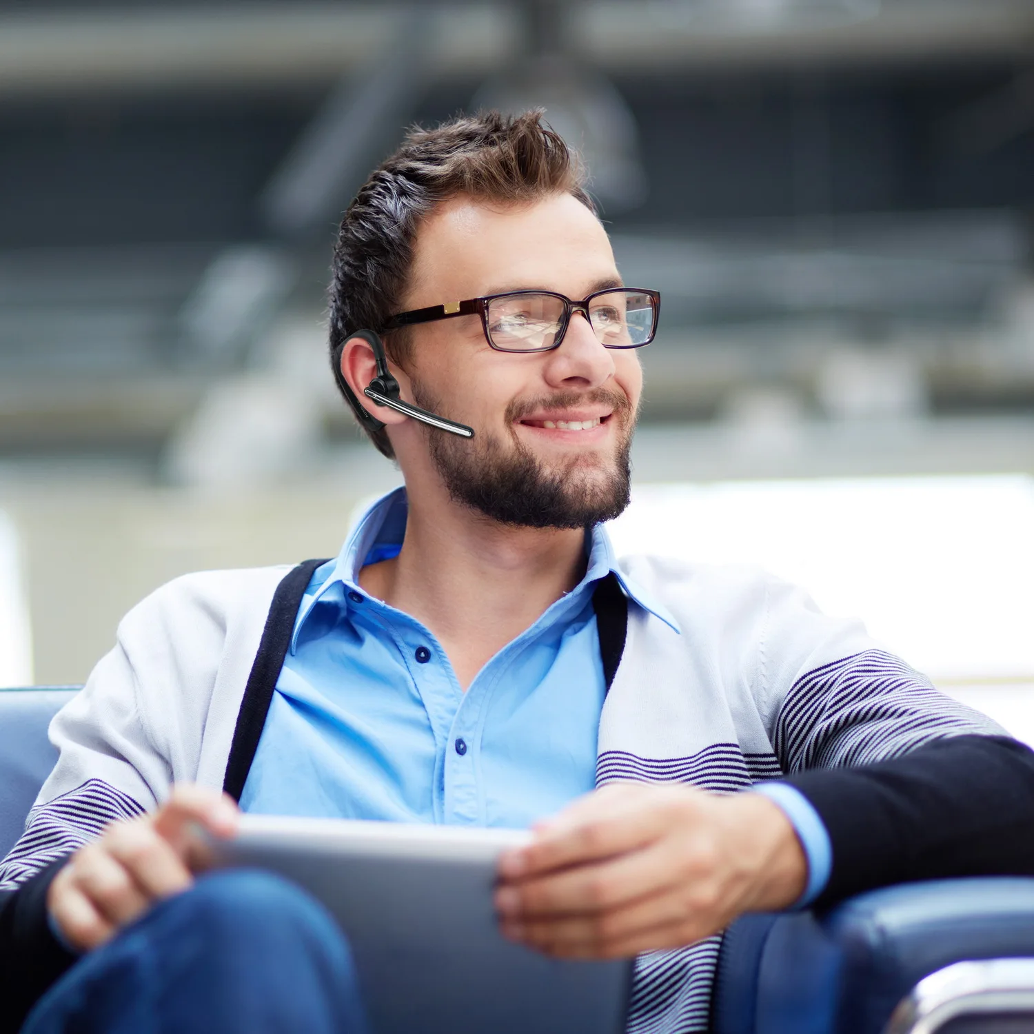 2019 Newest Style Bluetooth Earpiece Wireless Headphones V4.1 Stereo Sourround Earphones For Wholesale - ANKUX.COM