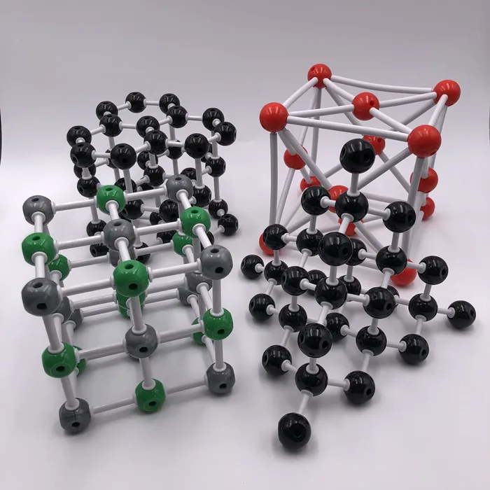 ¿La estructura de cristal modelo de grafito diamante NaCl cobre 301 piezas modelo Molecular?