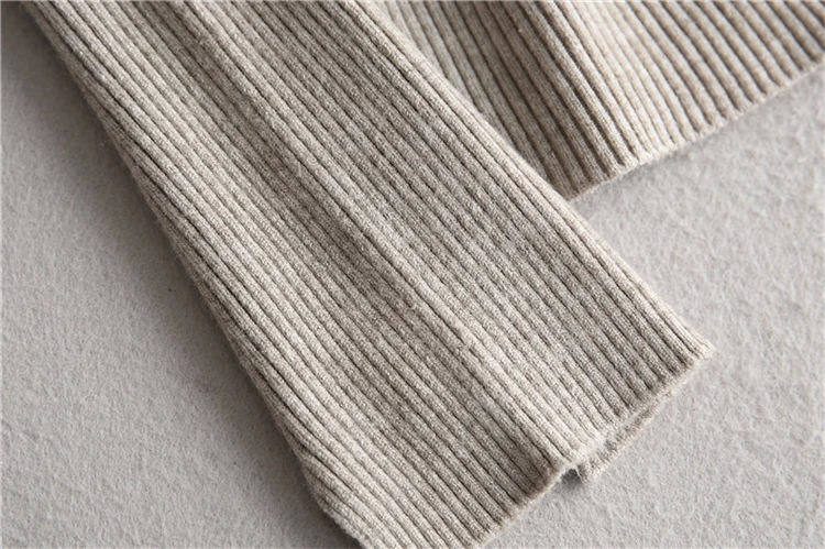 4323970175_2000613867