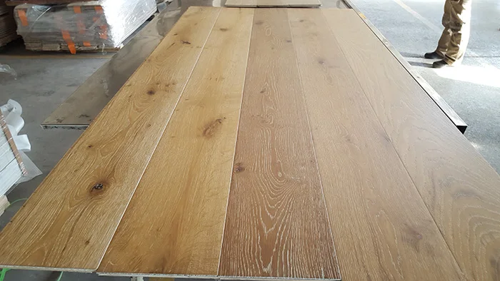 In-fashion Colour Multilayer Engineered Oak Floor