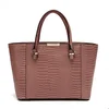 /product-detail/oem-pu-leather-handbags-and-wallet-custom-metal-logo-for-handbags-dubai-handbags-60461946936.html