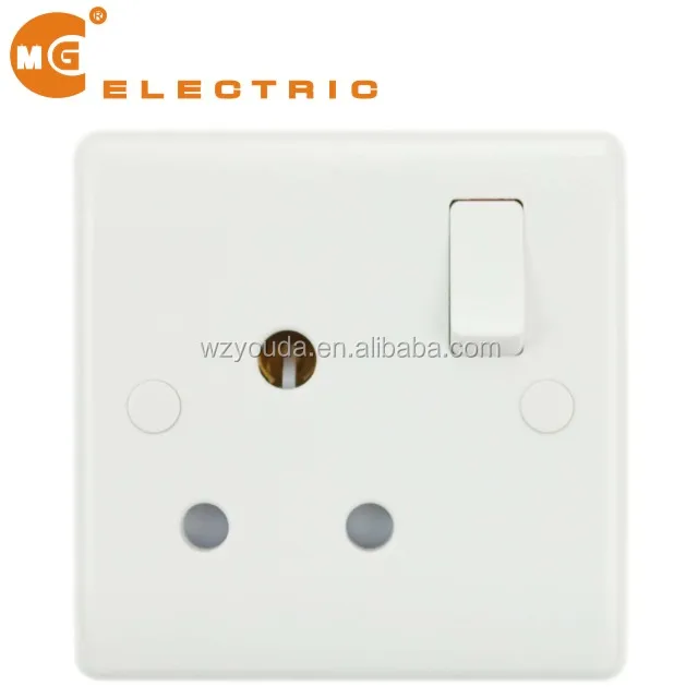 white bakelite air condition switched 15 amp 3 round pin plug socket