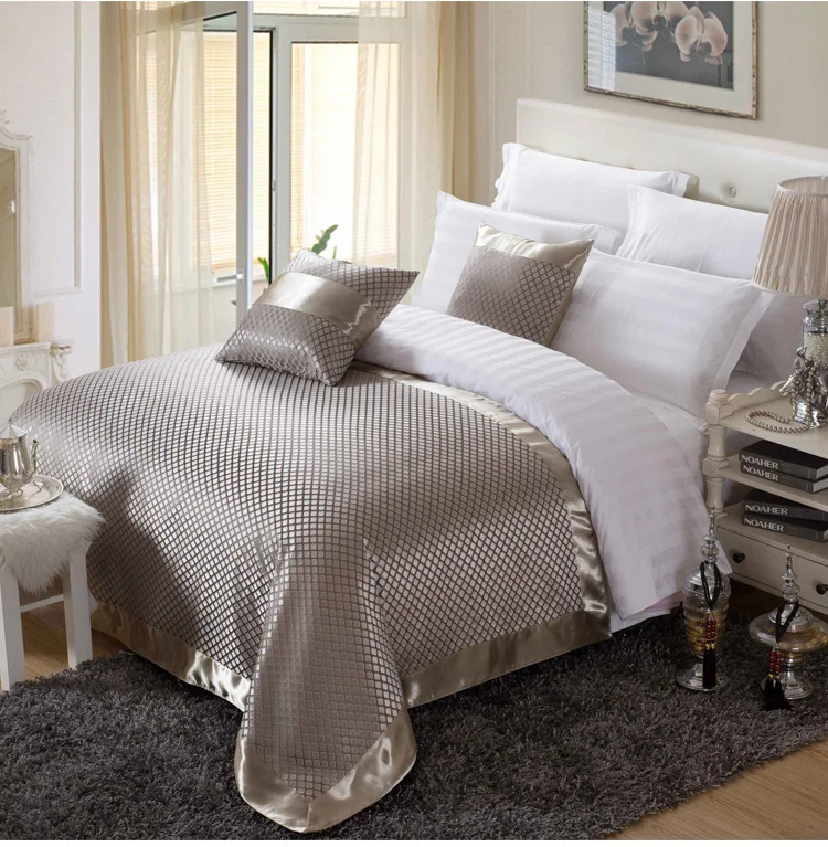 High Quality Customized King Bed 5 Star Hotel Used Hotel Bedspreads Buy Used Hotel Bedspreads