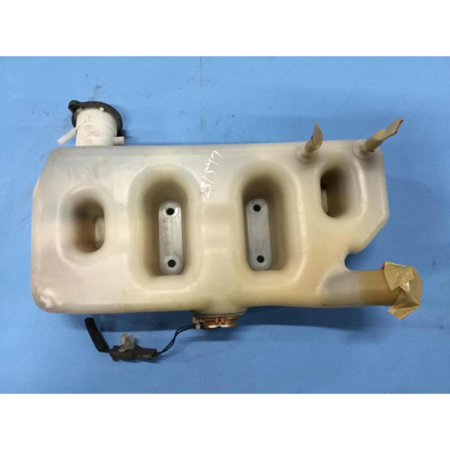 Japanese Secondhand Isuzu Truck Radiator Radiator Sub Tank For