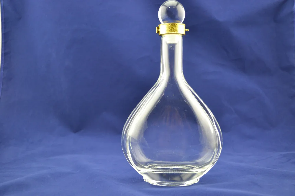 Wholesale Crystal Glass Material Glass Juice Bottle Manufacturers Italy