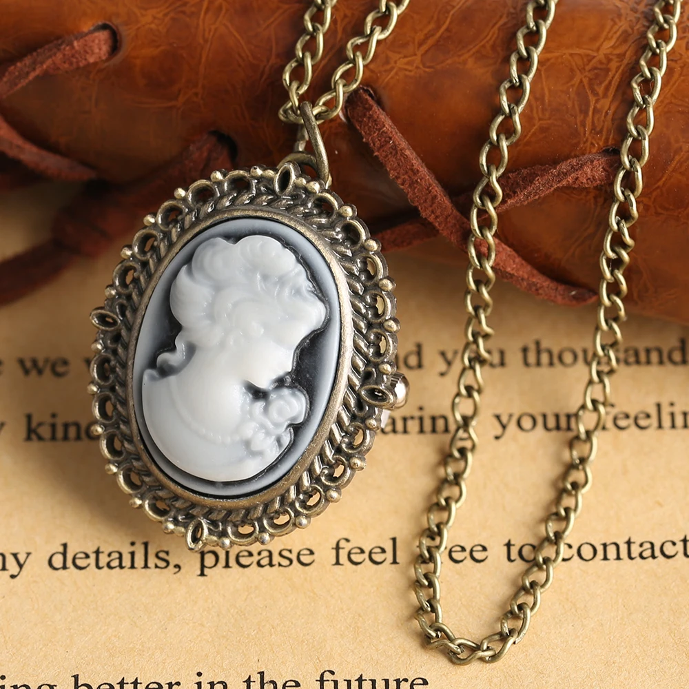 YISUYA Full Hunter Retro Women Pocket Watch Antique Oval Case Elegant Women Carving Pendant Necklace Clock Quartz Watch Gift  (20)