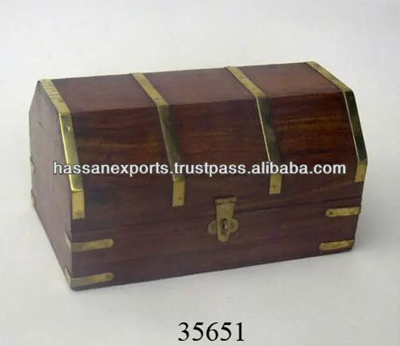 wood treasur chest