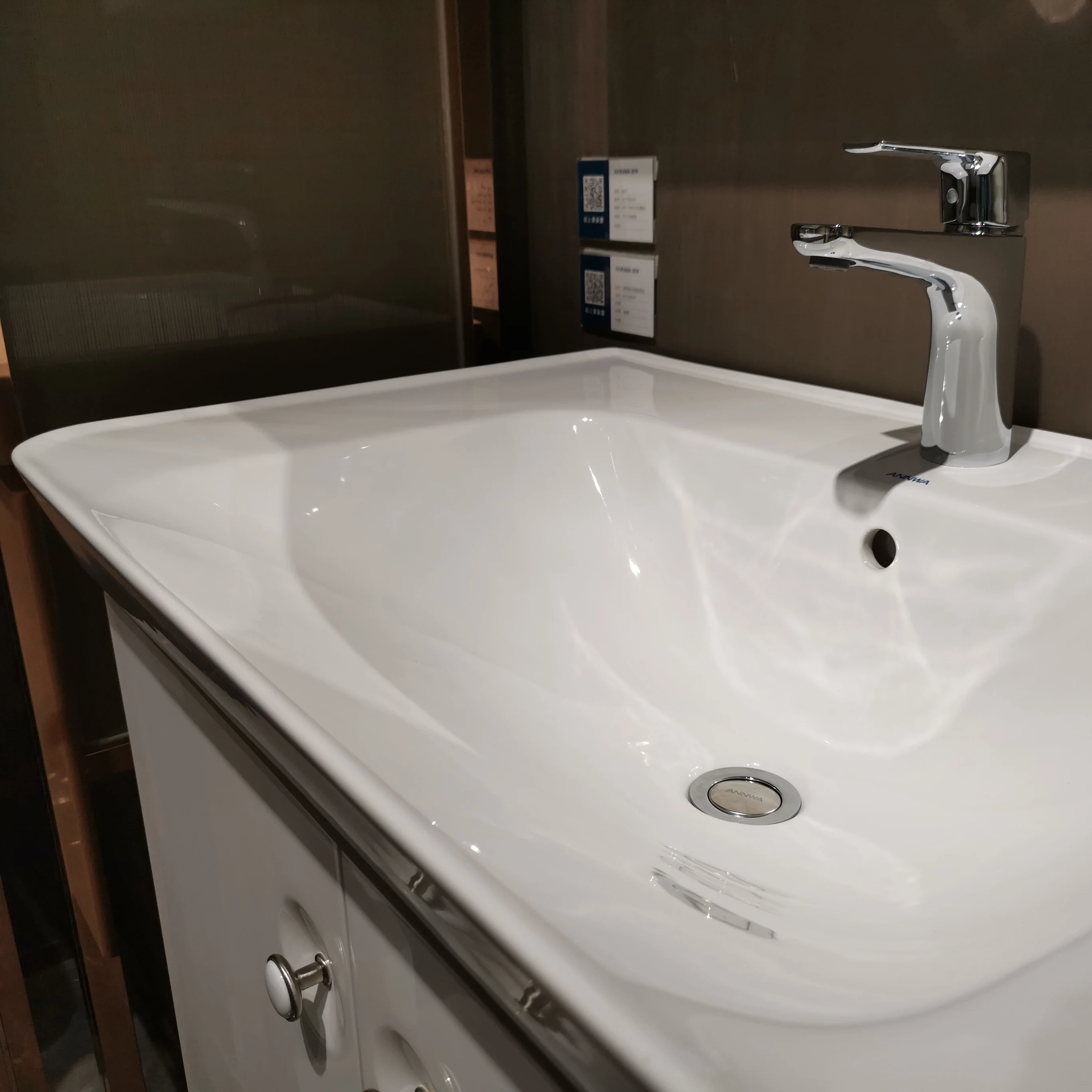 N80G07 ANNWA Top Counter Ceramic White Square Single Hole Bathroom Cabinet Washroom Basin