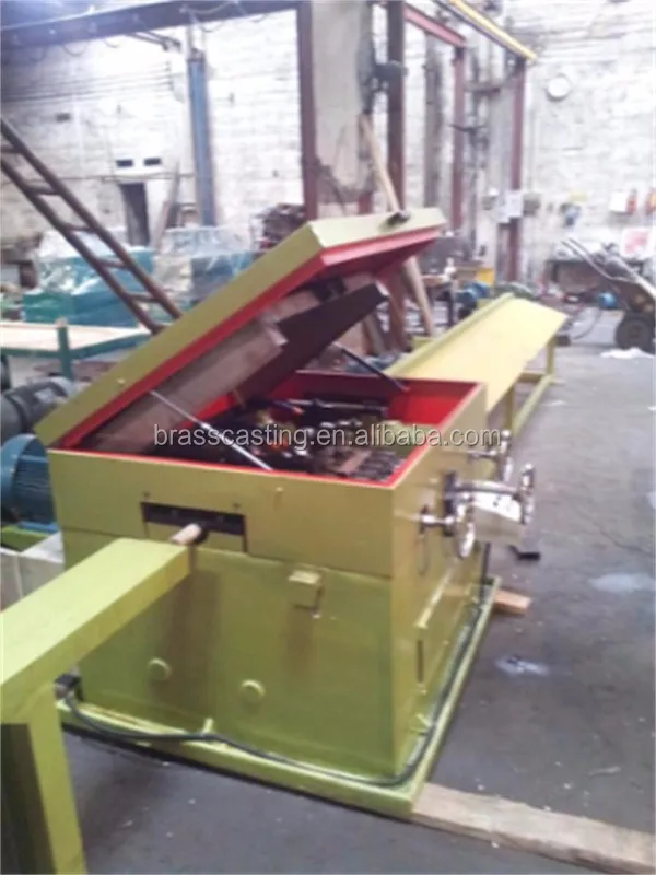 Fast speed straightening machine for copper pipe