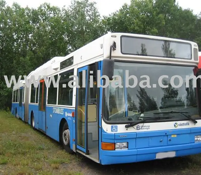 articulated bus