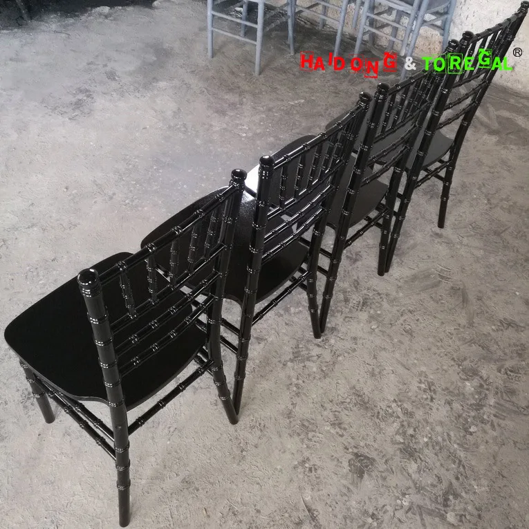 Black Chiavari 06
