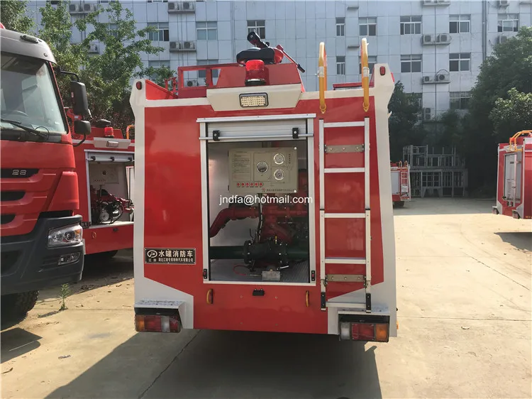 2000L water fire engine5.JPG