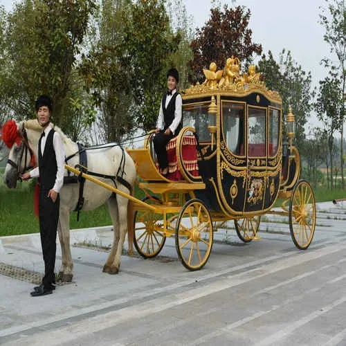 royal horse & carriage