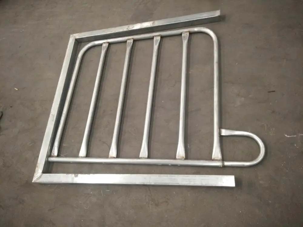 Sheep Drafting Gate 1.jpg