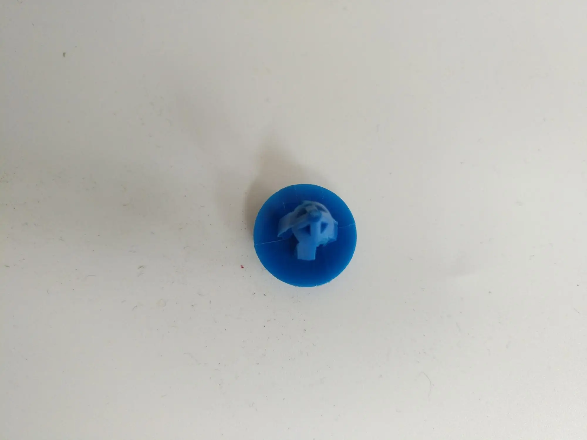 LR027255 (1)