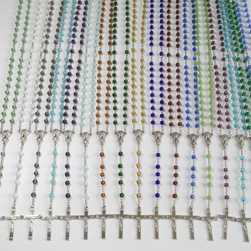 Haute qualité vendre de bonnes couleurs de bonbons croix chrétienne perles de cristal chapelets religieux catholique en gros YIWu usine