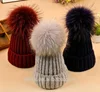 /product-detail/factory-wholesale-winter-warm-knitted-large-real-racoon-or-fox-fur-pom-pom-ball-beanie-hats-60587388066.html