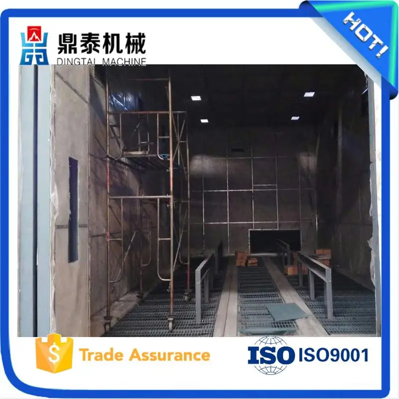 Easy maintenance sand blasting room, used in processing complicated workpieces