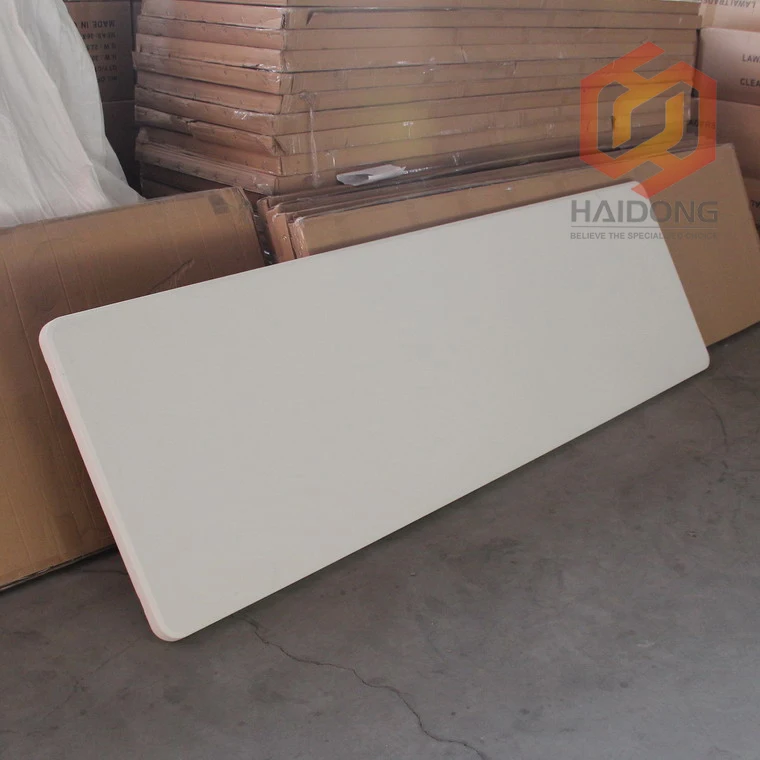 Plastic_Table 01.JPG