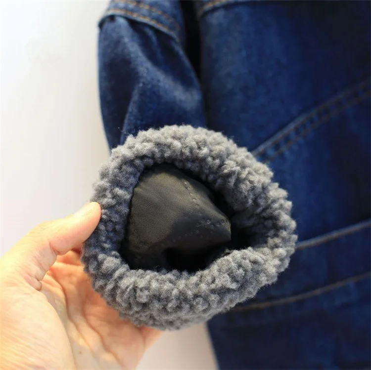 4972975055_1282019318