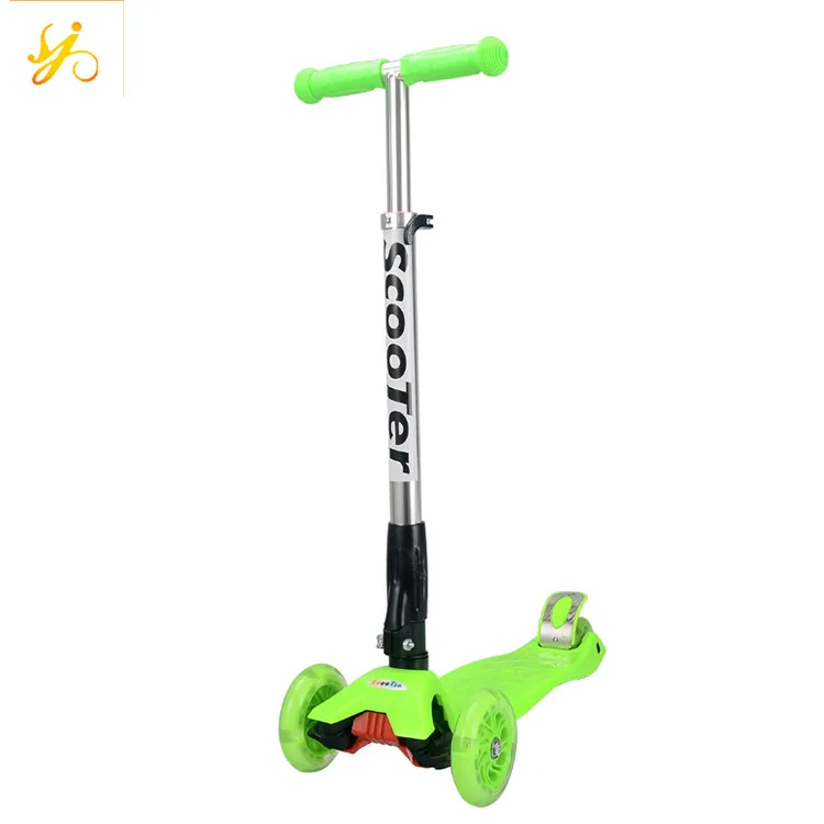 Aluminum 3 flashing wheels toddler scooter / 2017 new kids scooter / riding on car children's scooters with 3 wheels.jpg