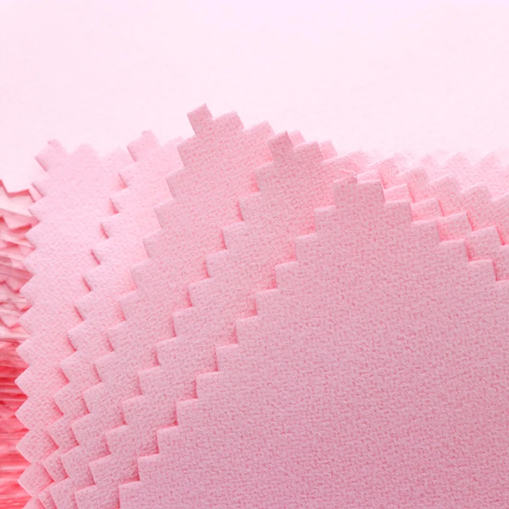 236383_no-logo_236383-4-05