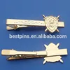 Fashion Customized 3D Shield Gold Alligator Clip Tie Pin with Flower Pattern