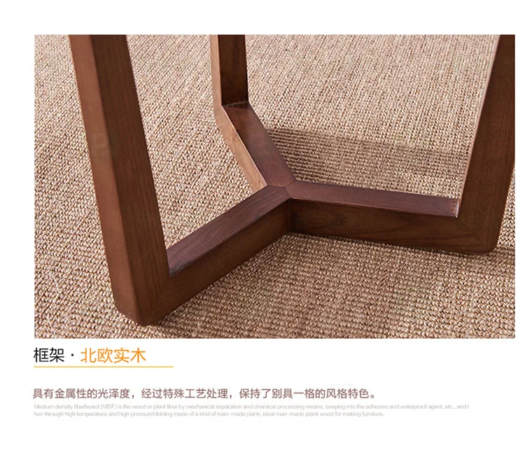 4402810903_2124798545