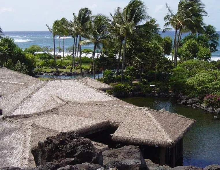 Low price made in china emulated palm leaf thatch