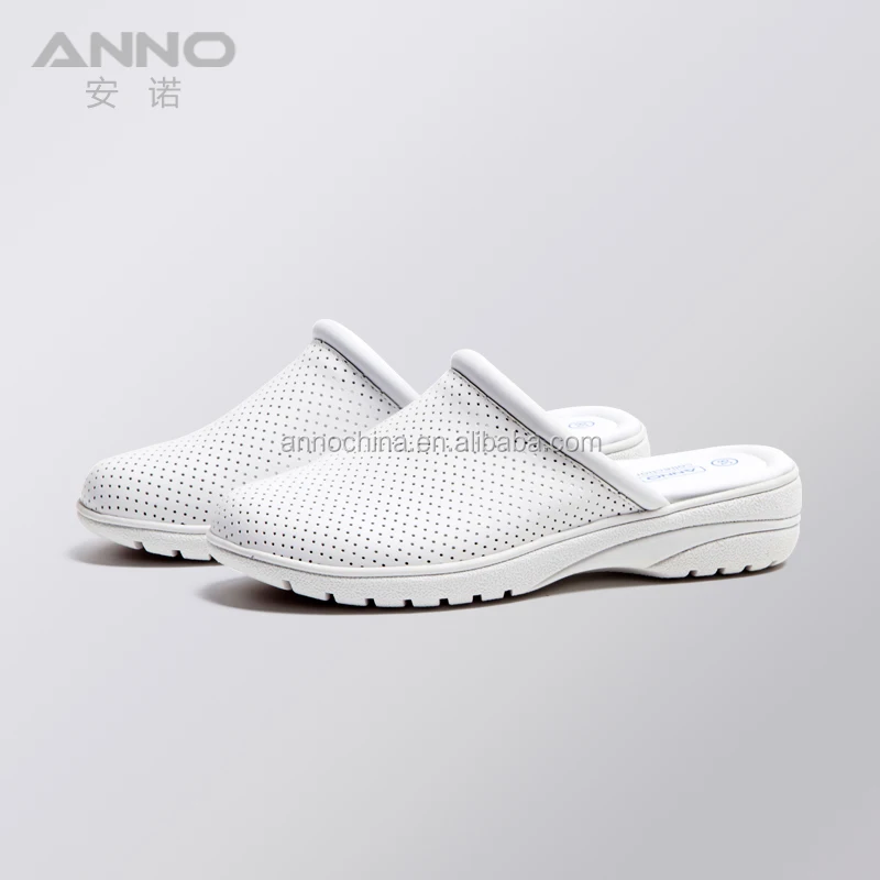Comfortable leather hospital nurse white clogs medical