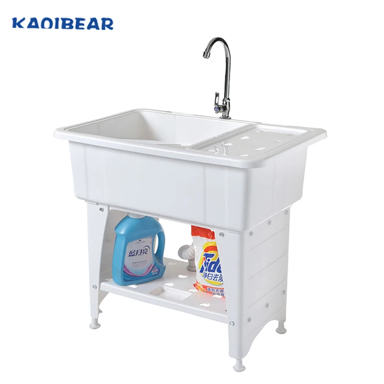 plastic laundry basin