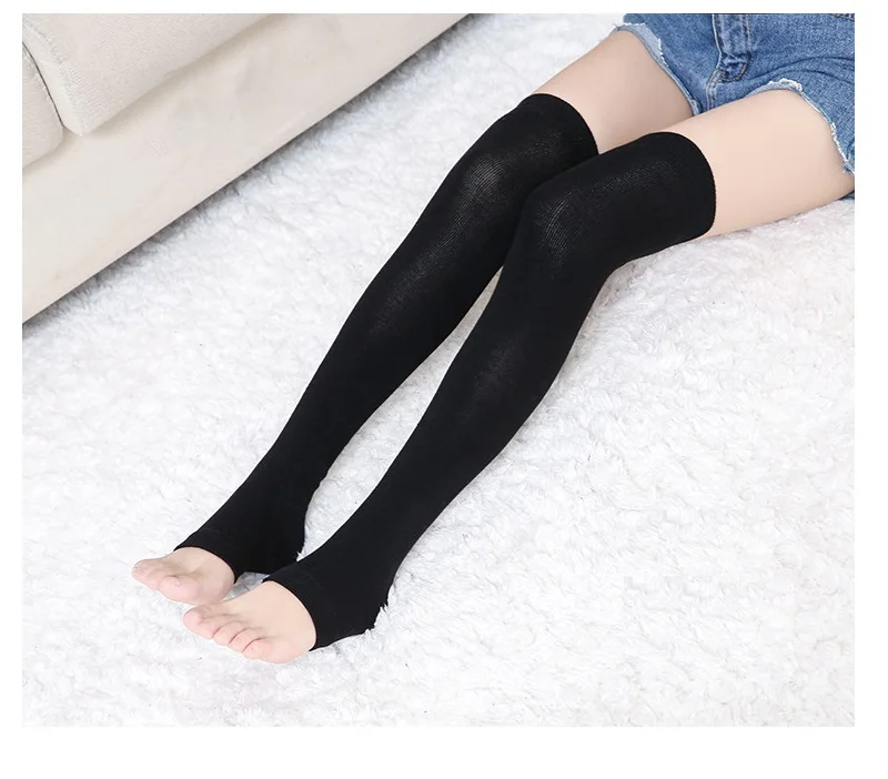 4558716223_2104711906